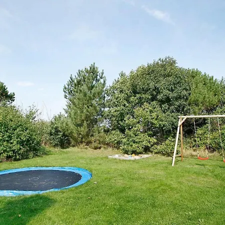 펜션 Enormous Holiday In With Swimming Pool *