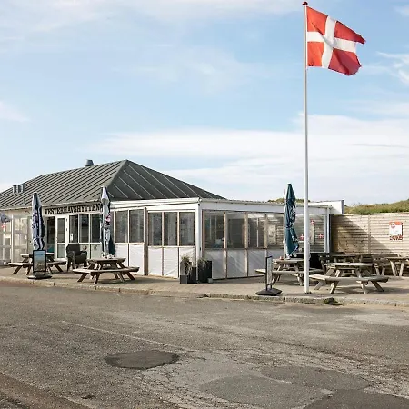 Enormous Holiday In With Swimming Pool